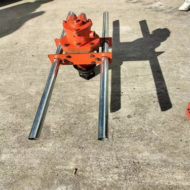 内蒙古赤峰水平潜孔钻机厂家云南曲靖小型矿山打孔凿岩机