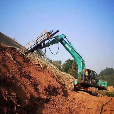 液压探矿钻机履带加固挖改钻机 隧道凿岩冲击钻