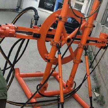 气动中深孔钻机 YGZ90矿用井下巷道导轨式回转凿岩机